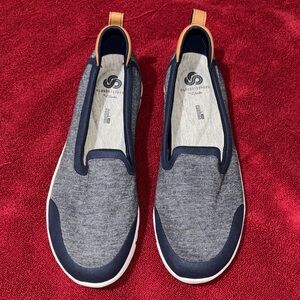 Clark’s Women Cloudsteppers Whit Cushion Slips On